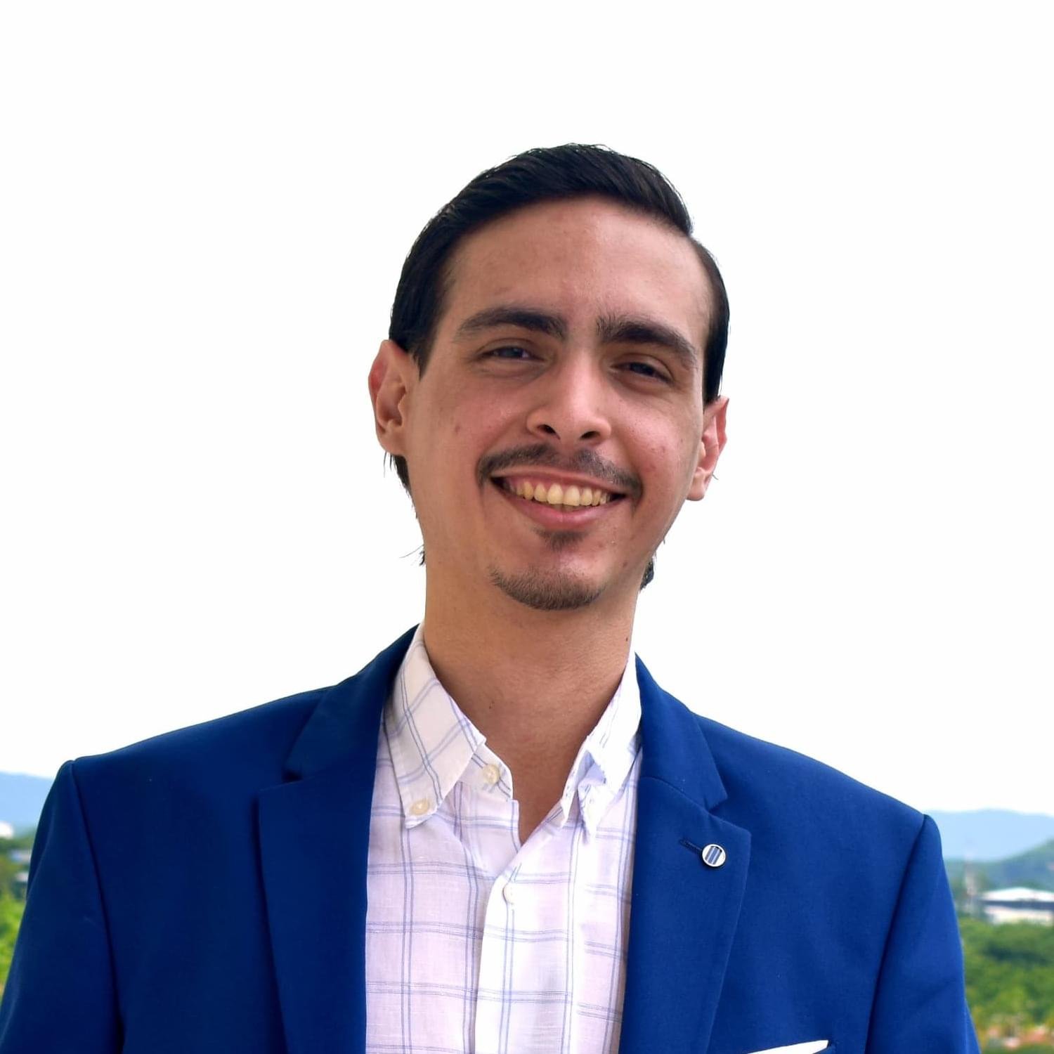 Lider del proyecto Carlos Castañeda